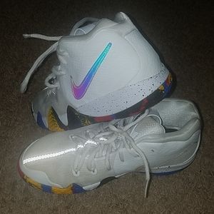 Big boys Kyrie Irving sneakers